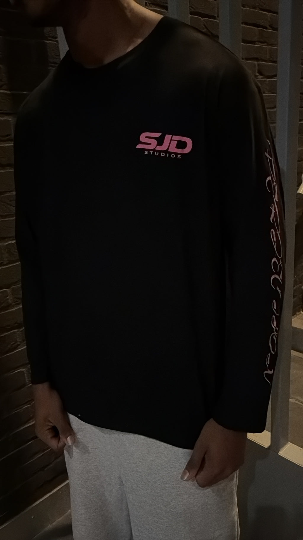 Black and pink longsleeve