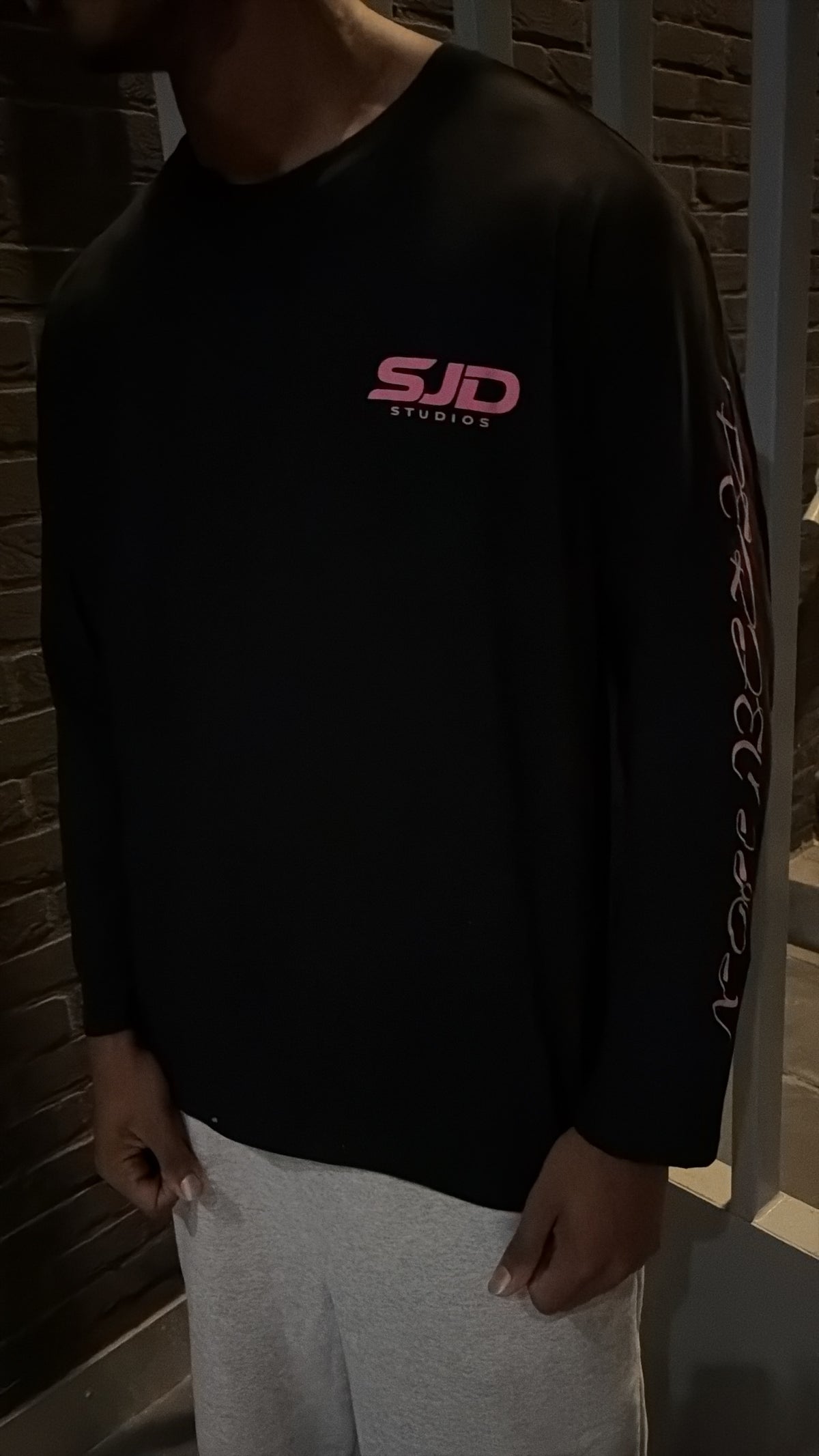 Black and pink longsleeve